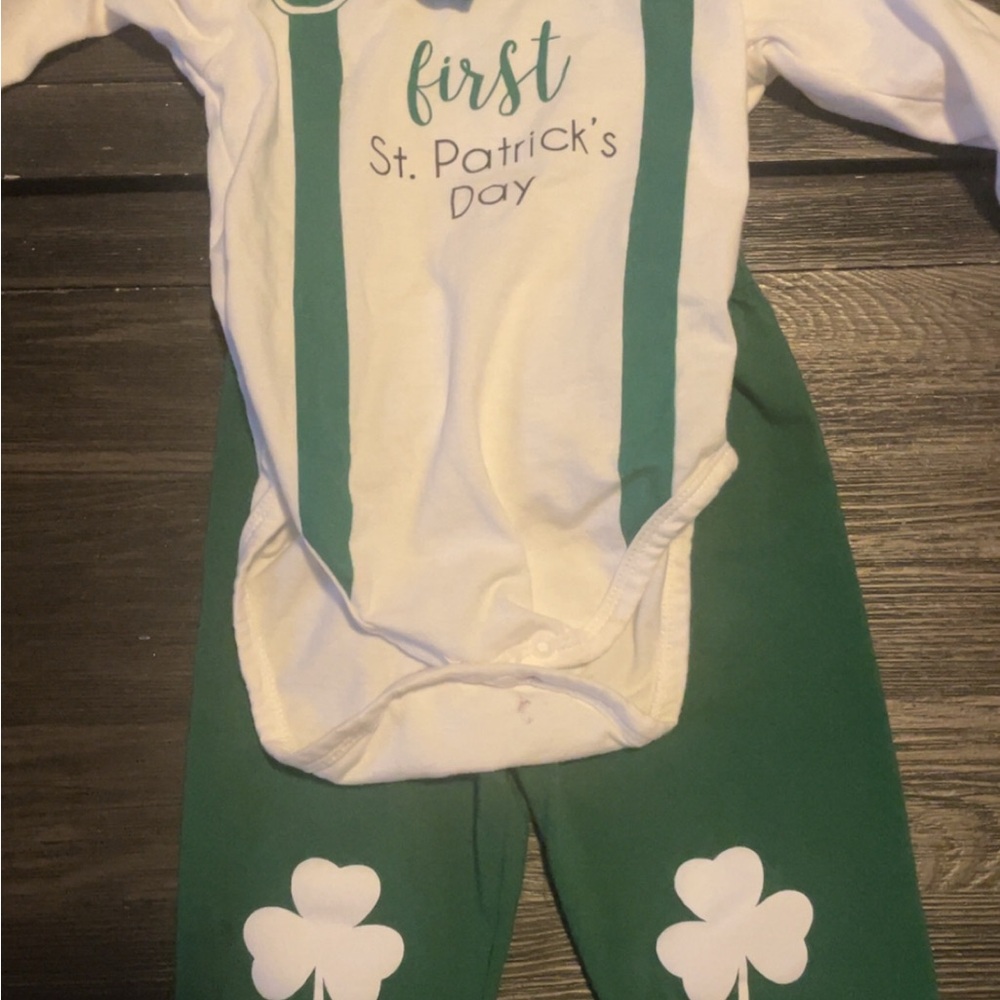 Amazon Kids Matching Set White and Green St. Patrick's Day
